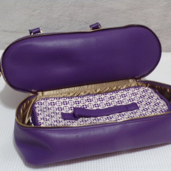 Inman Global Chic Women's Dome Travel Handbag w/Makeup Bag & Fanny Purse - Picture 3 of 14